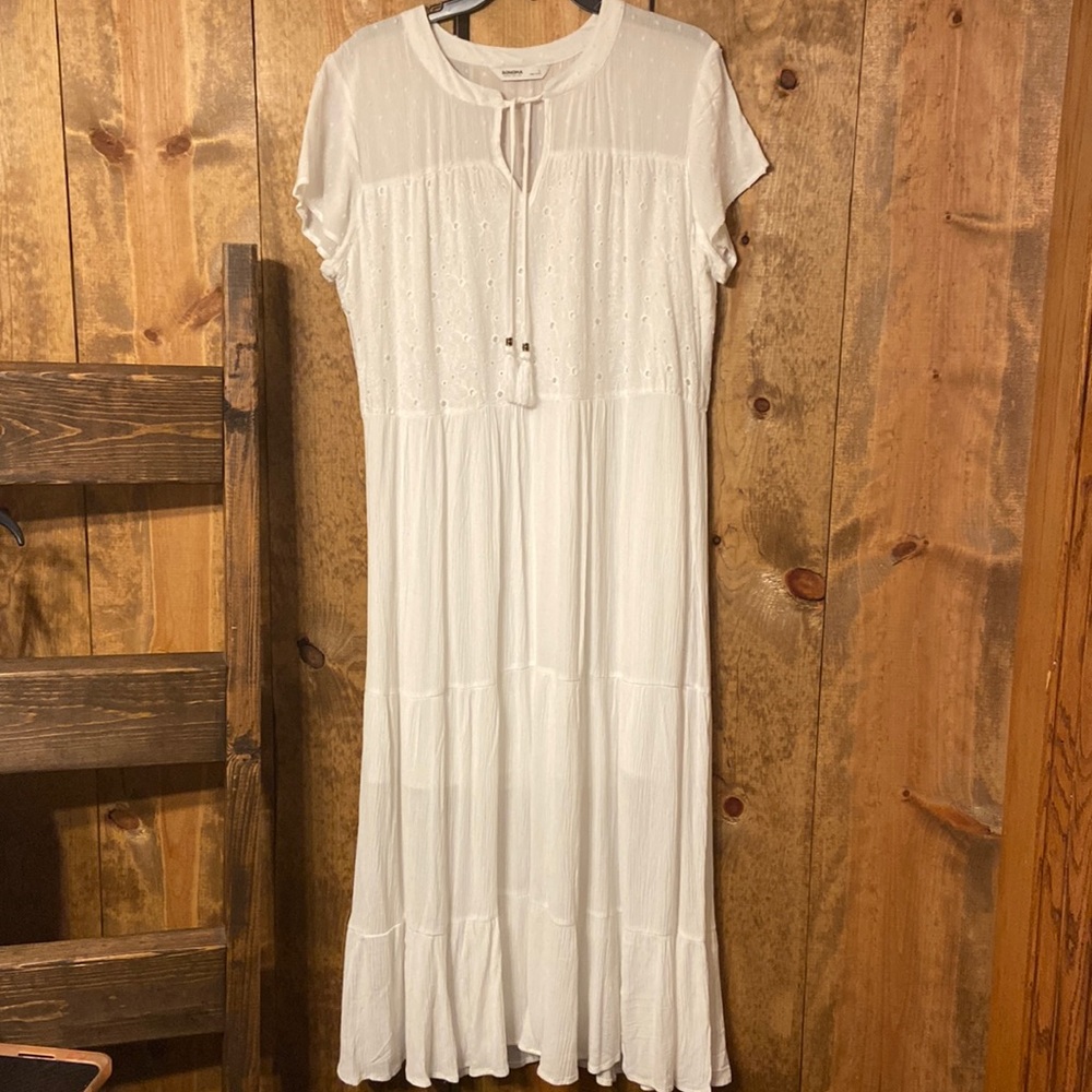 NWT maxi white dress lined 3/4 down